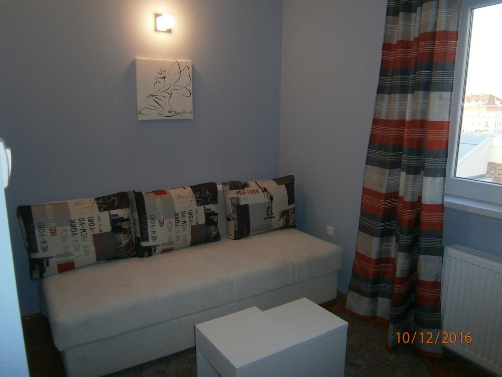 Apartment Azzuro Novi Sad Luaran gambar