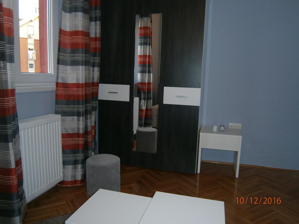 Apartment Azzuro Novi Sad Luaran gambar