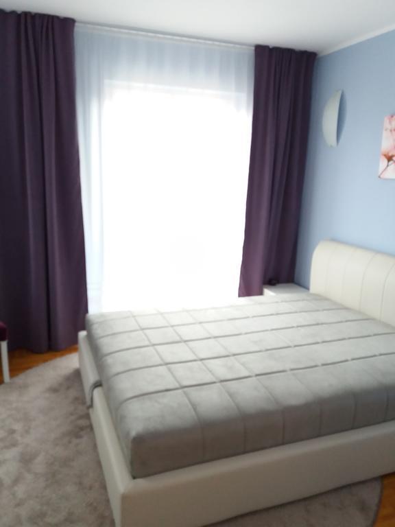 Apartment Azzuro Novi Sad Luaran gambar