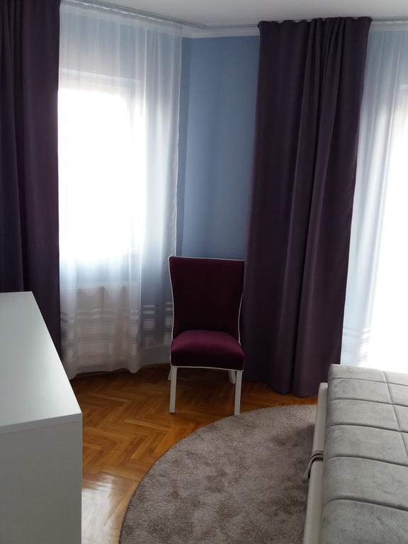 Apartment Azzuro Novi Sad Luaran gambar